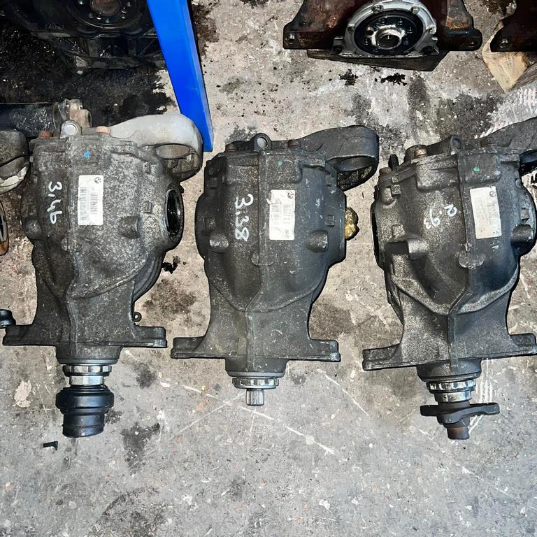 X6 ÇIKMA PARÇA F10 ARKA DEFRANSİYEL 3.08-3.38-3.46-2.93 520 DİZEL BENZİNLİ DEFRANSİYEL.